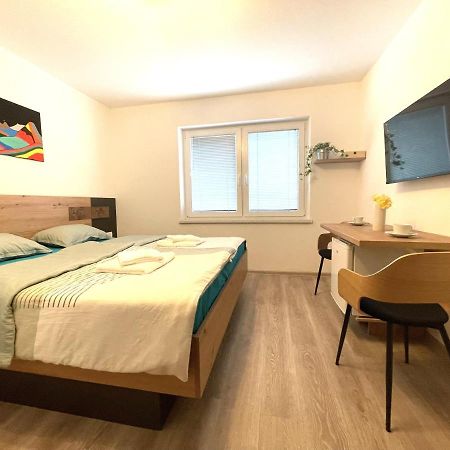 Apartments And Rooms Pri Baslju Cerkno Exterior photo