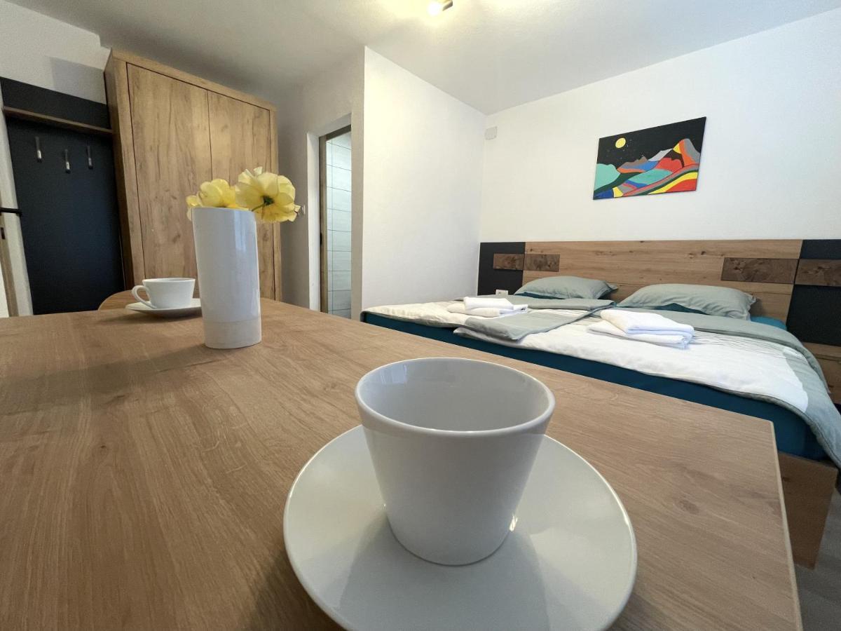 Apartments And Rooms Pri Baslju Cerkno Exterior photo