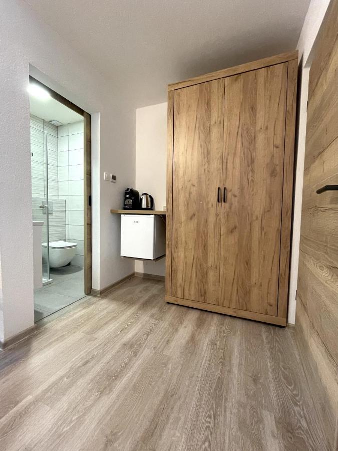 Apartments And Rooms Pri Baslju Cerkno Exterior photo