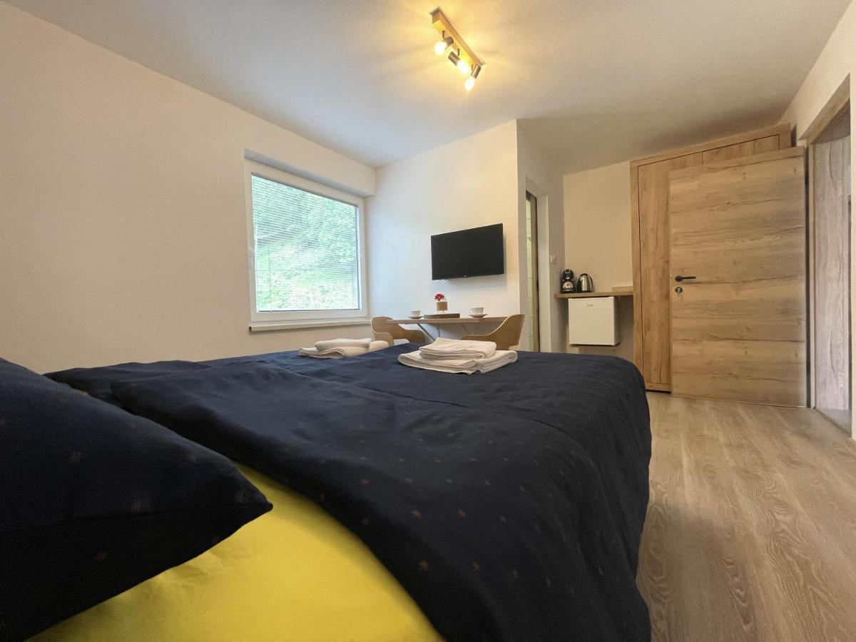 Apartments And Rooms Pri Baslju Cerkno Exterior photo
